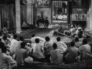 The Music Room (1958) Criterion BluRay 1080p AC3 x264.mkv_snapshot_00.15.37_[2011.09.06_10.45.14]