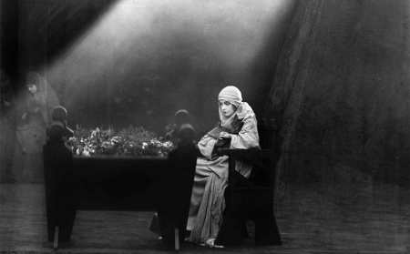 INTOLERANCE_MAIN1520